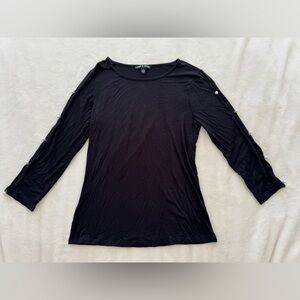 Cable & Gauge Black Shirt with Pearls on Cut Out Longsleeves
Like New
Size Small
